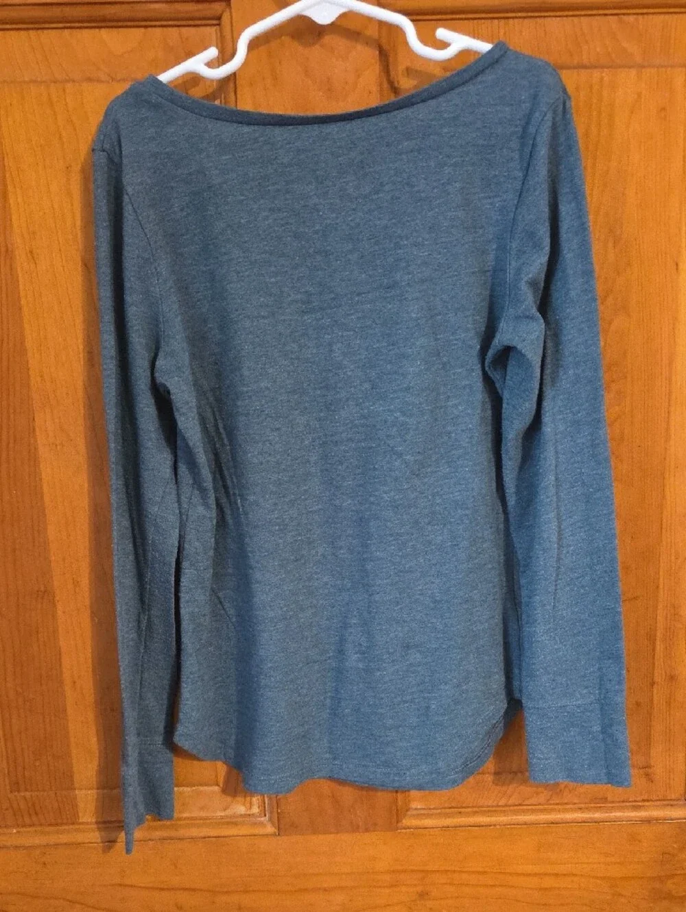 Old Navy Blue Long-Sleeve Heart Graphic Tee